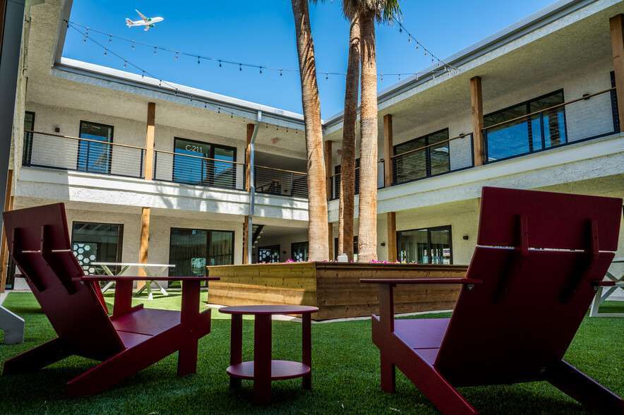 Las Vegas Office Furniture Showroom